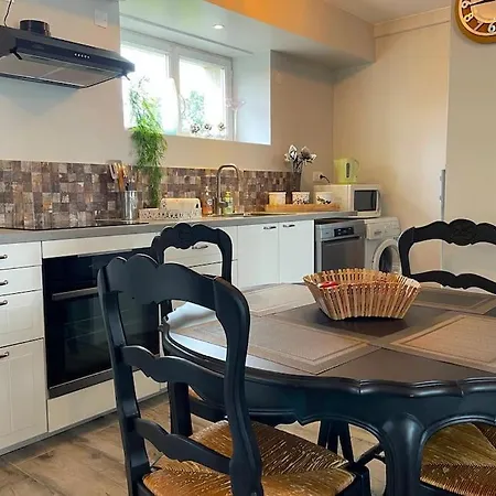 Depaysement Pres De Verneuil Balines